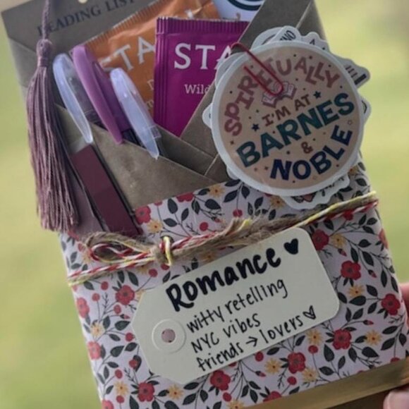 Blind Date with a Book – Curated Surprise Book Selection + Free Gifts - Picture 6 of 9